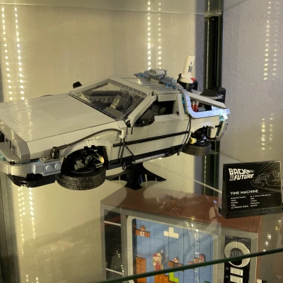 Đế Dựng Lego BTTF DeLorean (10300)