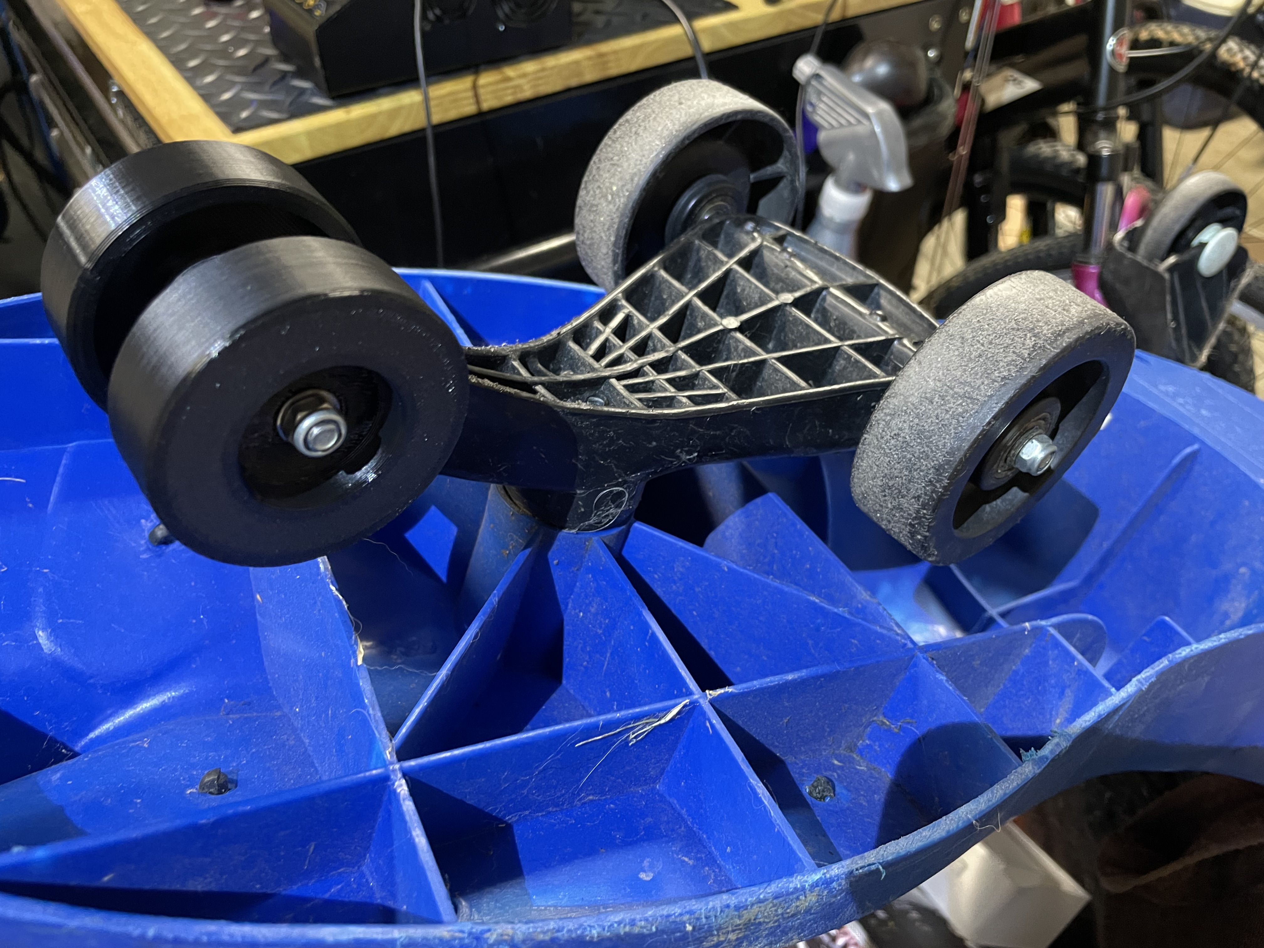 Bánh Xe Thay Thế Cho Xe PlasmaCar