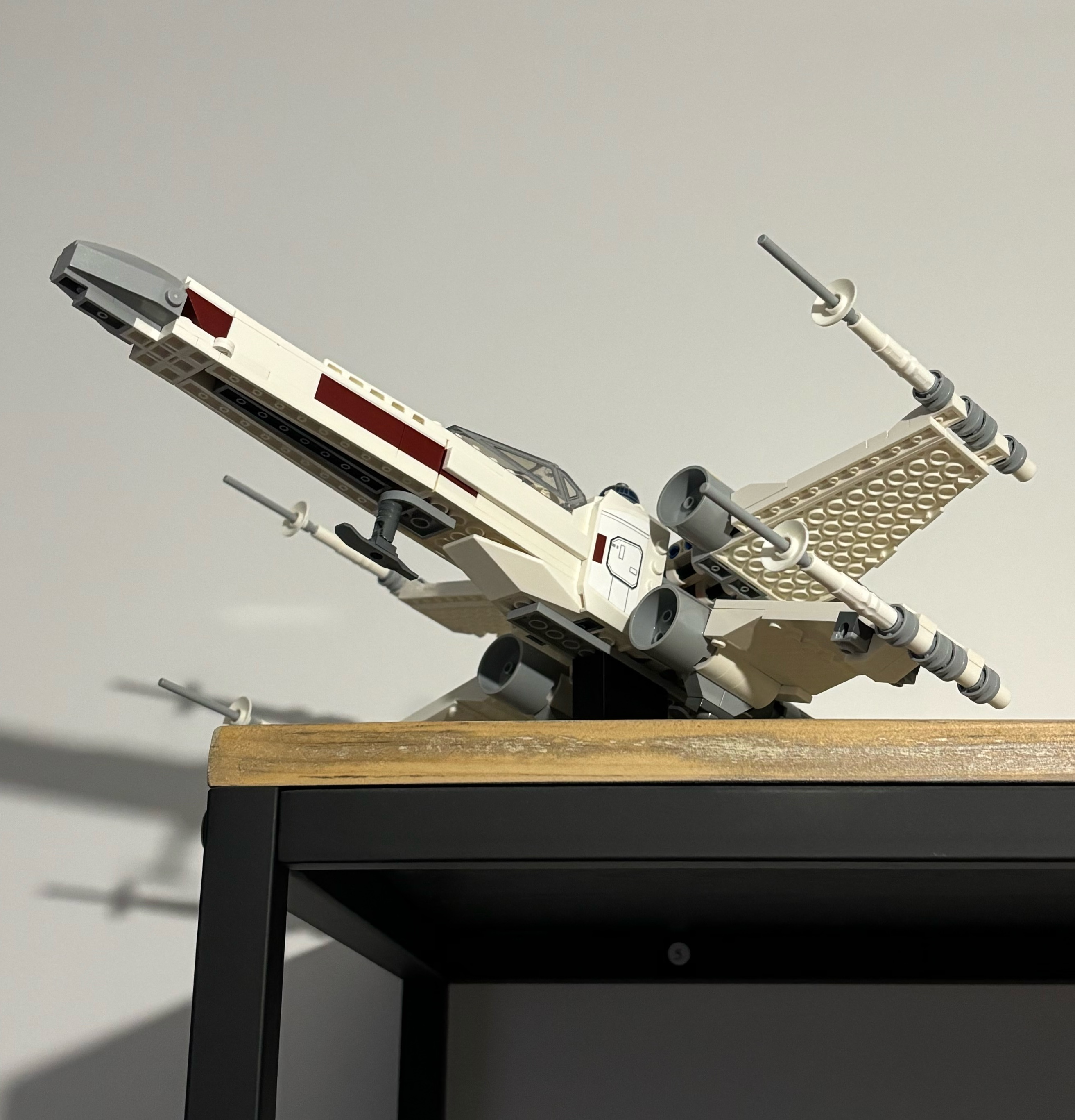Chân đế trưng bày cho LEGO Star Wars X-Wing