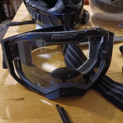 Kẹp Dây Đeo Mặt Nạ Kenny Performance Ventury Fix