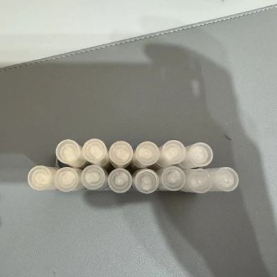 Kệ Đựng Mẫu Nước Hoa 1ml