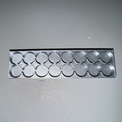 Kệ Đựng Mẫu Nước Hoa 1ml