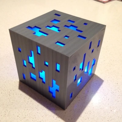 Đèn Minecraft hình quặng kim cương