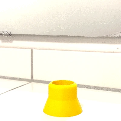 Chân Đế Đựng Kem Vuốt Tóc