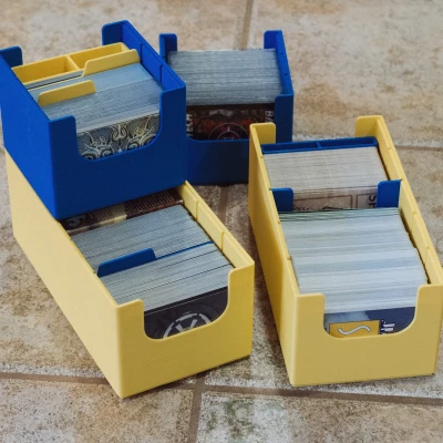 Hộp Đựng Bài Tây Xếp Chồng