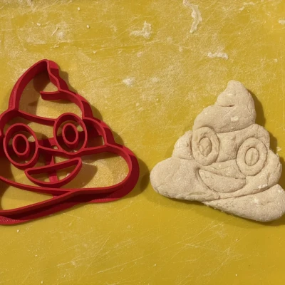 Khuôn Cắt Bánh Quy Hình Emoticon Phân