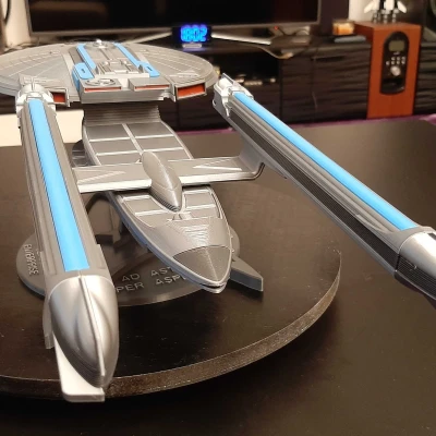 Mô hình tàu Enterprise-B lớp Excelsior