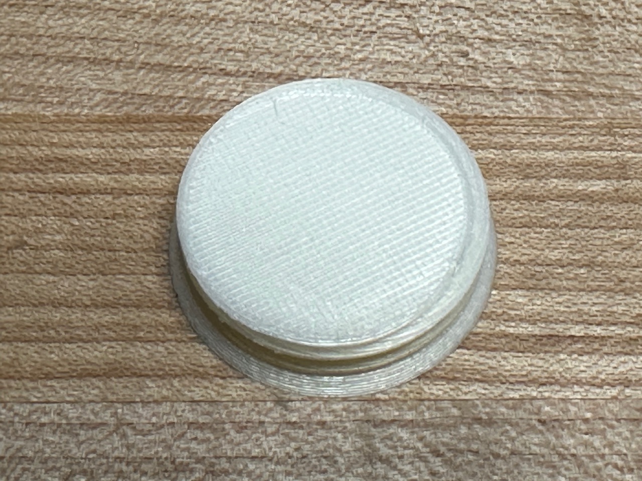 Chỉnh sửa nắp vặn của mẫu Voi Klein cho vừa.