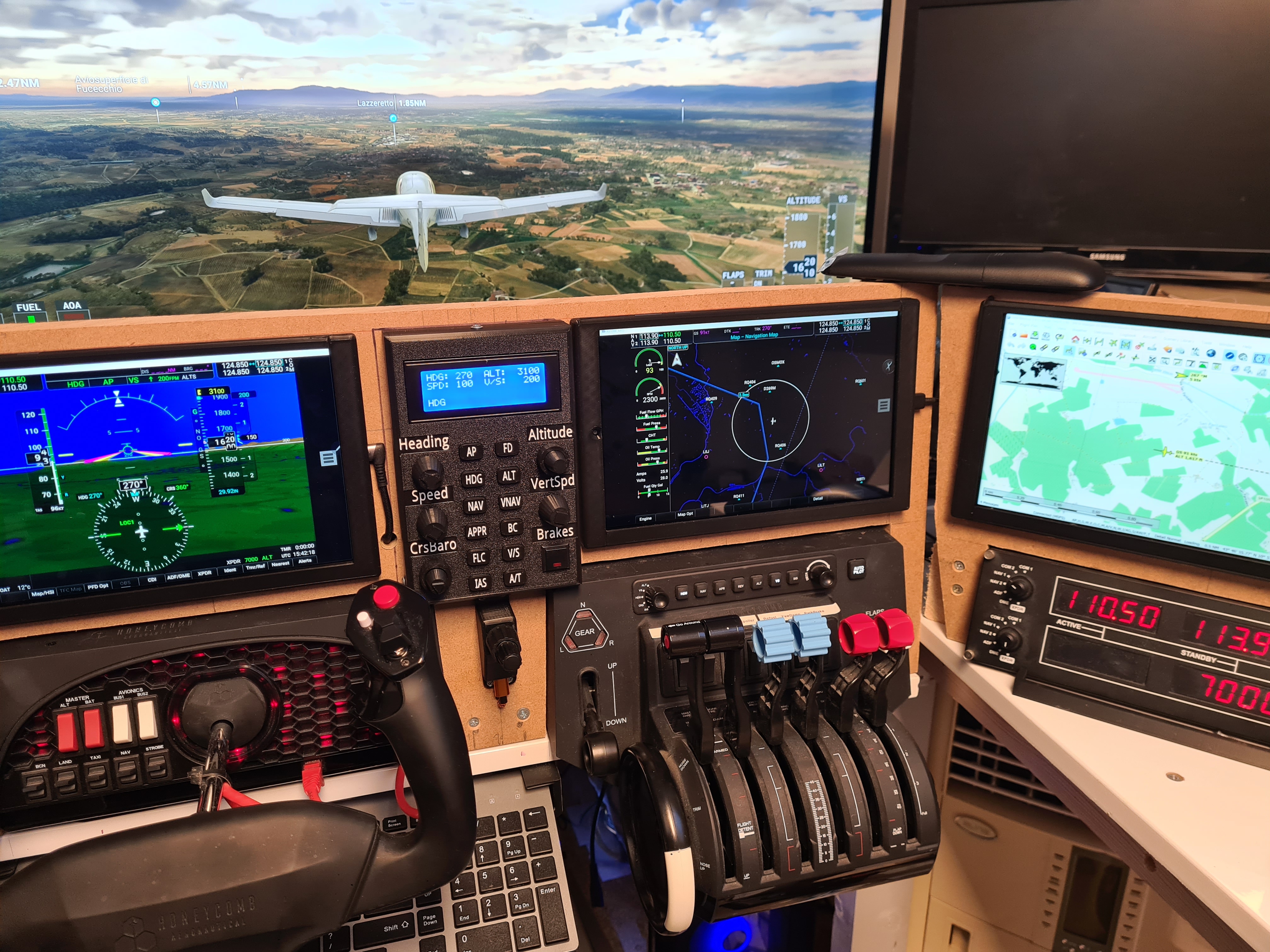 Giá đỡ tường Lenovo K10 (Ngang)