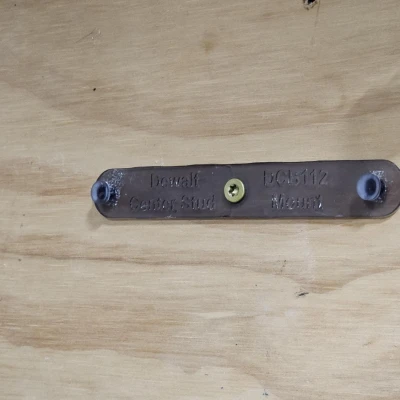 Giá Gắn Bộ Sạc Pin Dewalt