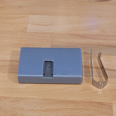 Vỏ cho remote cửa gara Sears / Craftsman / Chamberlain (và có thể nhiều hiệu khác)