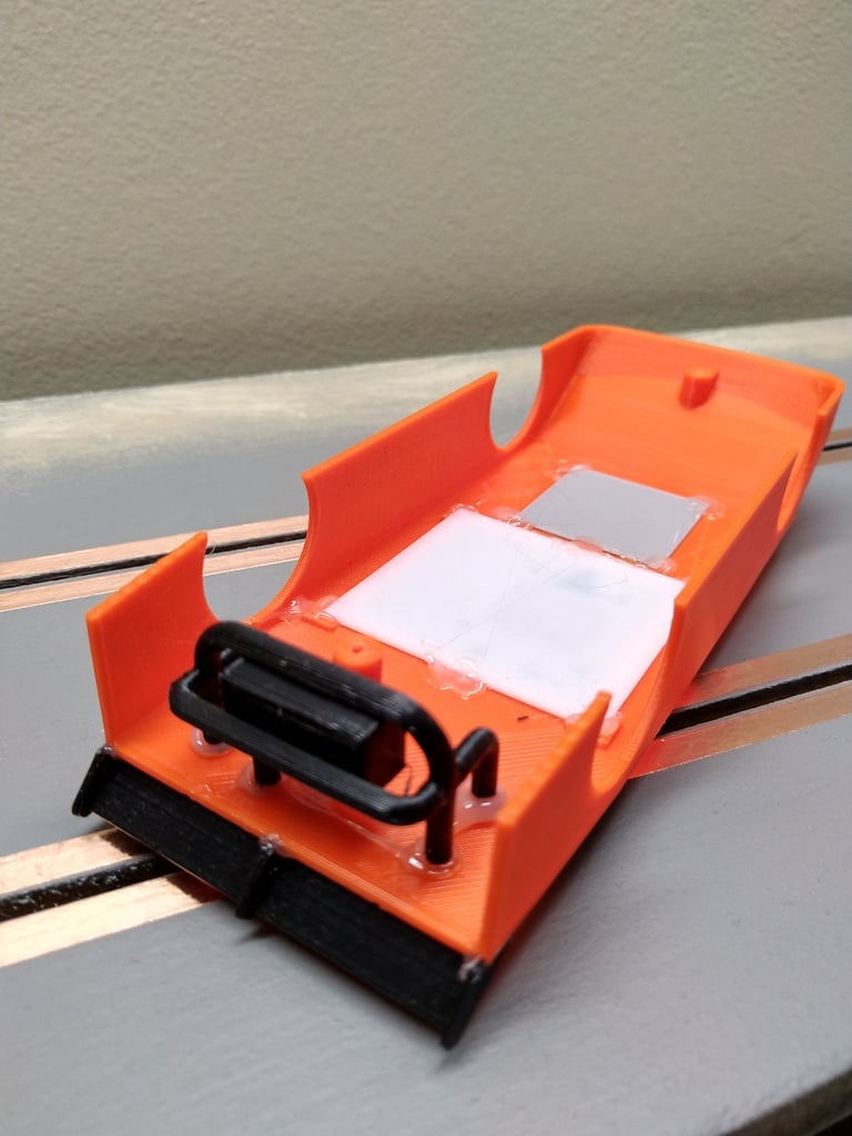 Thân xe và Khung gầm Xe Slot Car Dirt Late Model Tỷ lệ 1/32