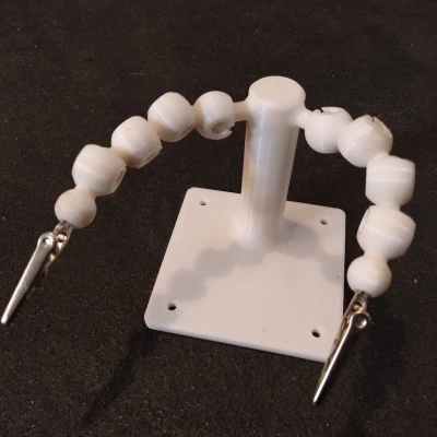 Tay Giúp Việc - Trụ Đỡ