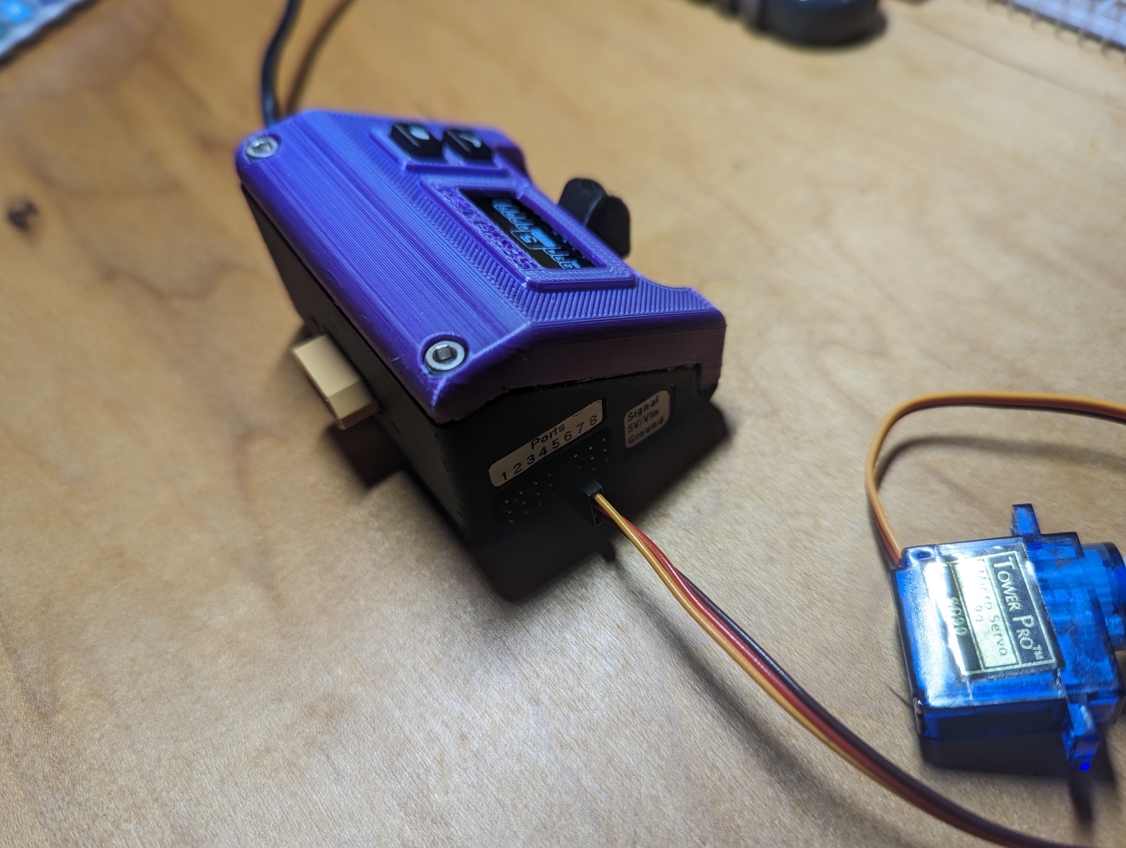 Bộ Kiểm Tra Servo 8 Kênh