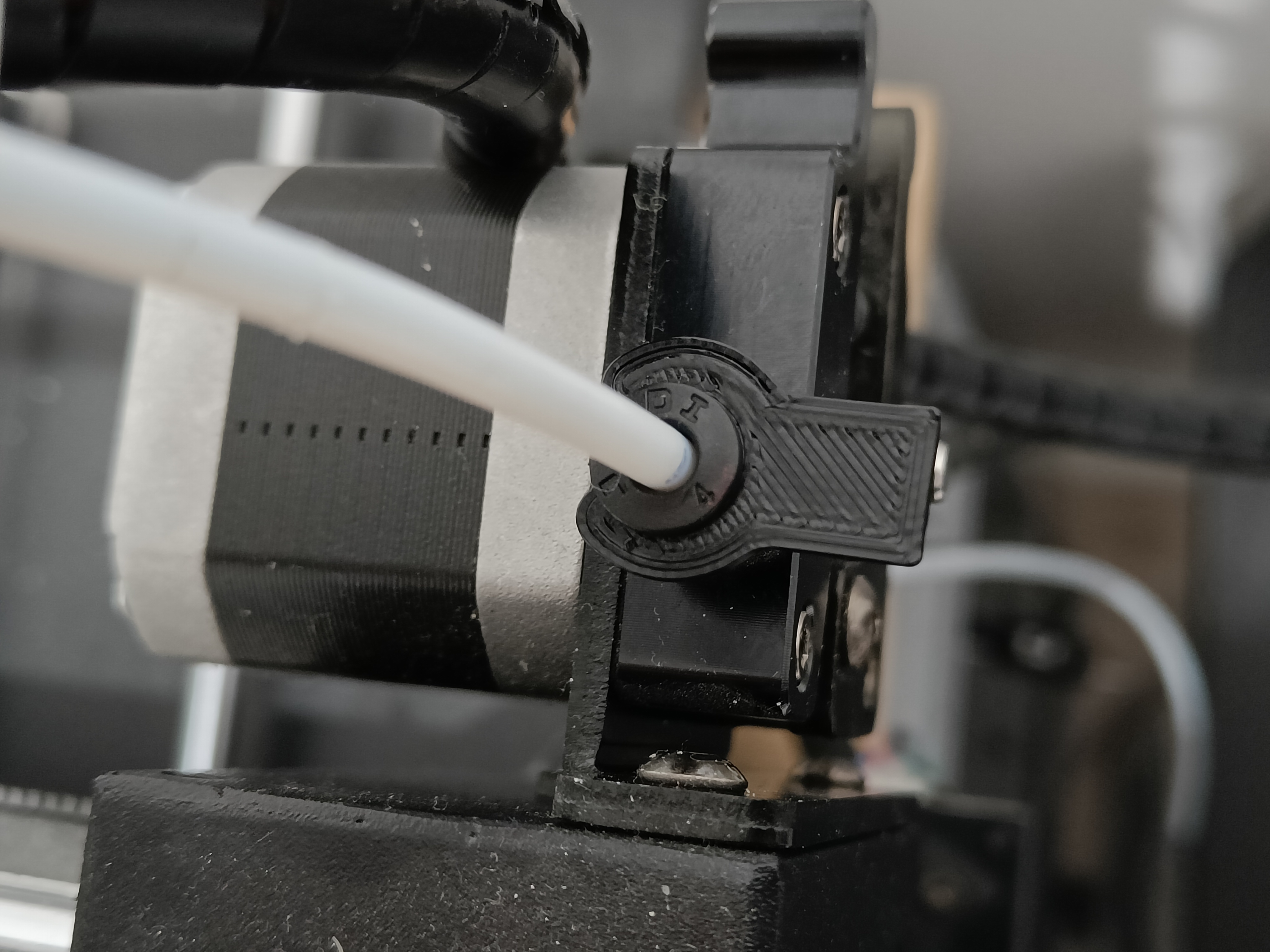 Kẹp giữ đầu nối ống bowden