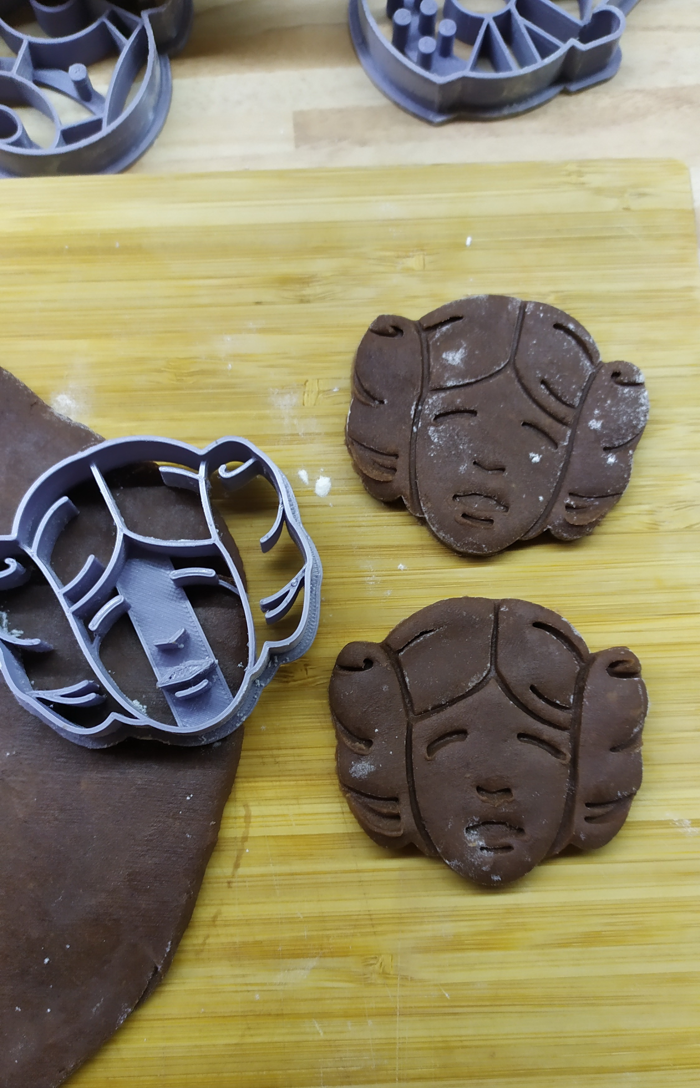 Bộ 10 Khuôn Cắt Bánh / Dập Bánh Giáng Sinh Chủ Đề Star Wars