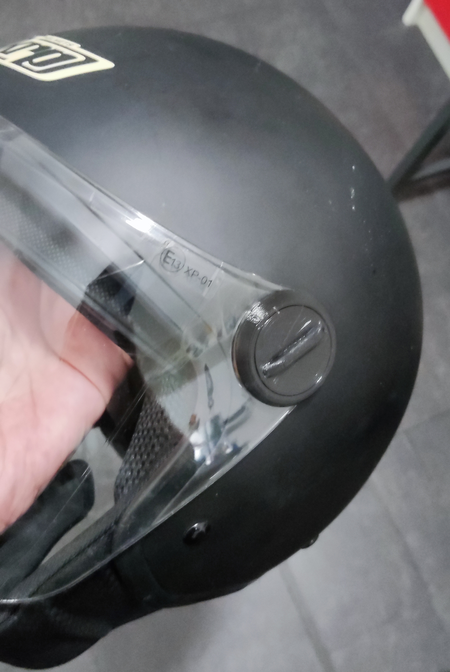 Ren cho Visera Nón Bảo Hiểm / Helmet Visor Thread