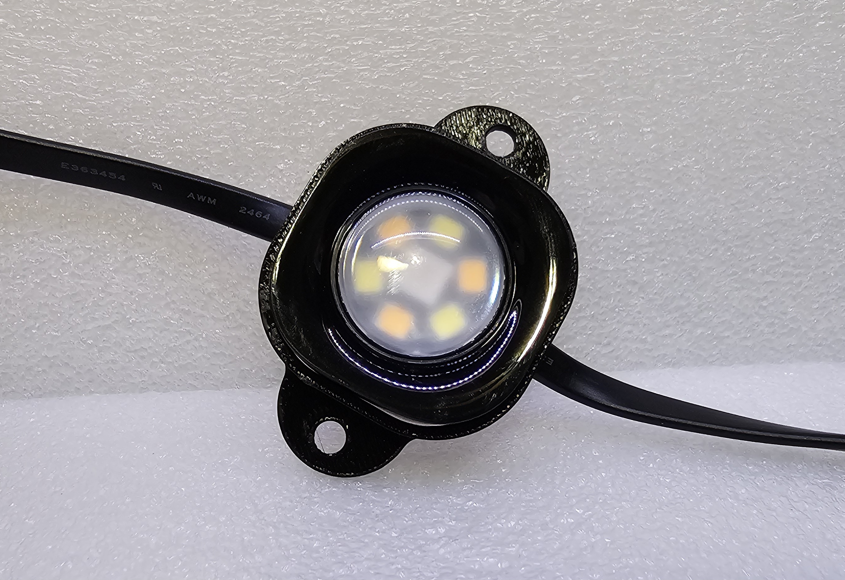 Đế Gắn Đèn LED Govee Ngoài Trời Vĩnh Cửu (Pro) (Không cần support)