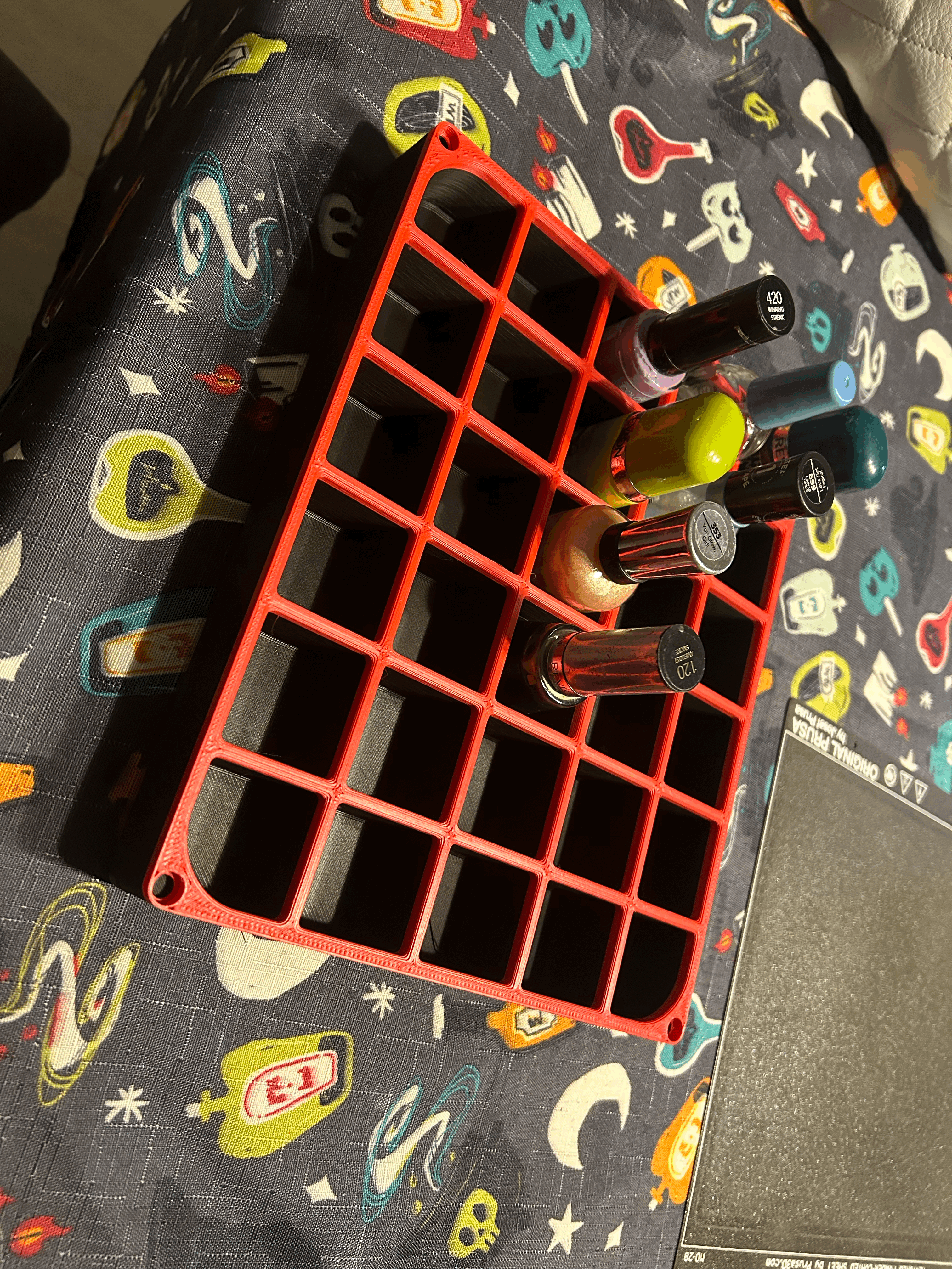 Hộp Đựng Sơn Móng Tay