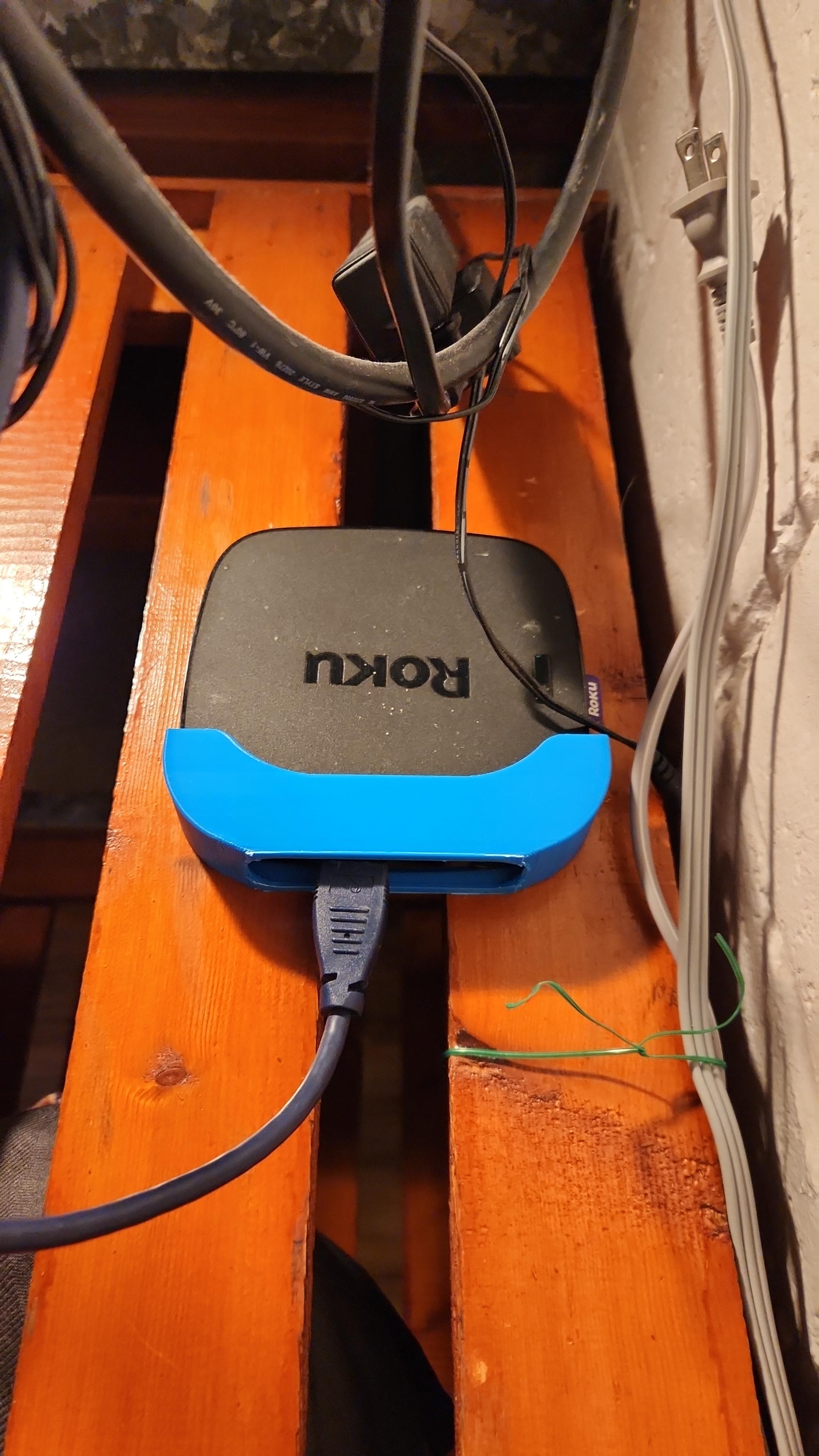 Giá Treo Roku Ultra Có Lỗ Vít