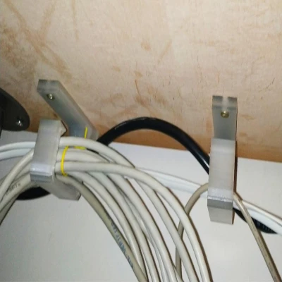 Móc quản lý dây cáp