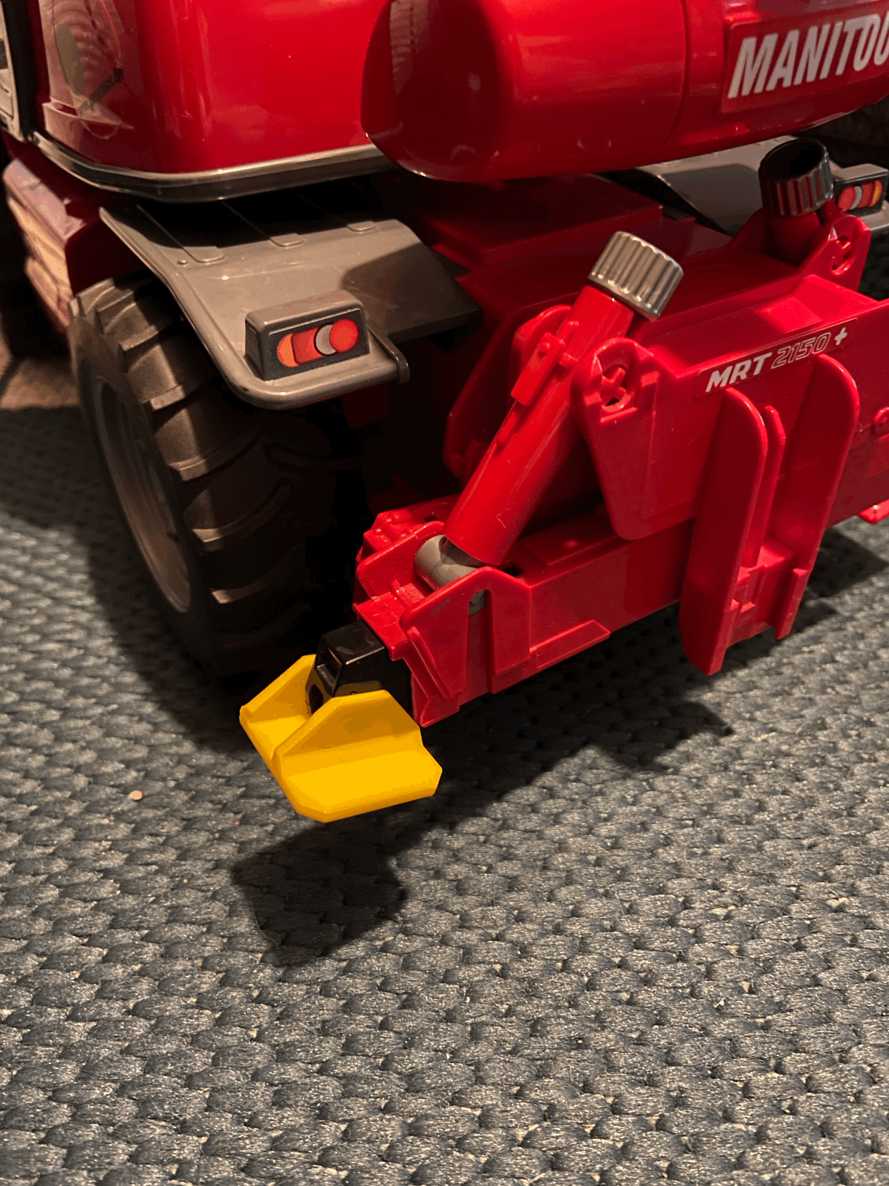 Chân thay thế cho Bruder Manitou 02129