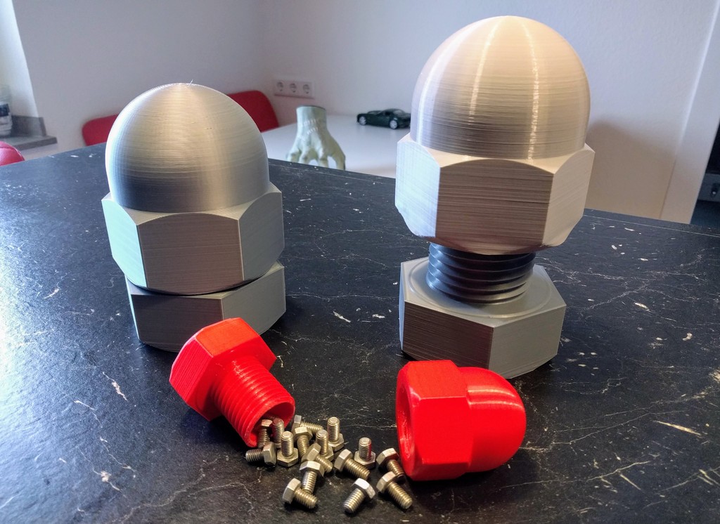 Hộp Đựng Ốc Nắp Vặn (và Heo Đất)