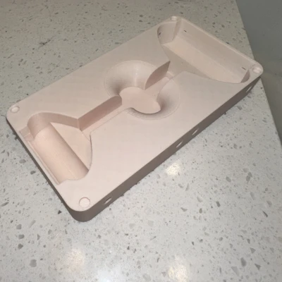 Kệ giữ Face Roller có nam châm để tổ chức nhà tắm