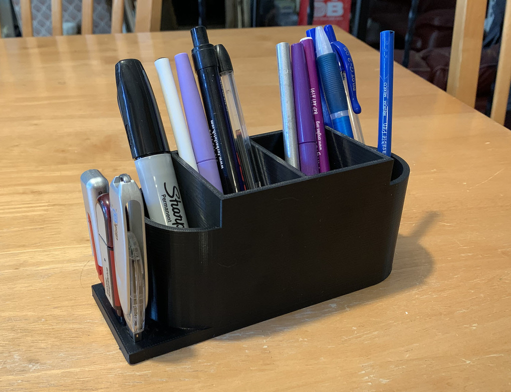 Kệ Đựng Bút và USB Flash Drive