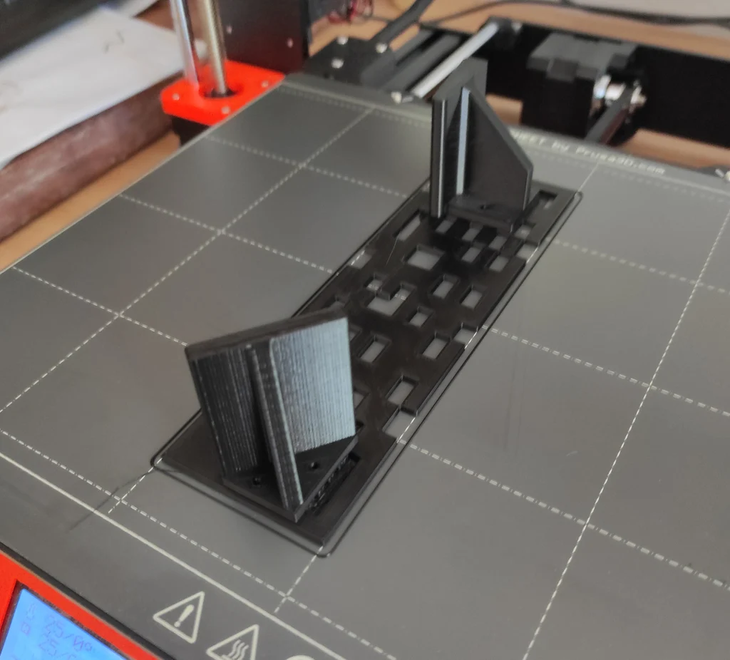 Giá đỡ treo tường cho máy khoan