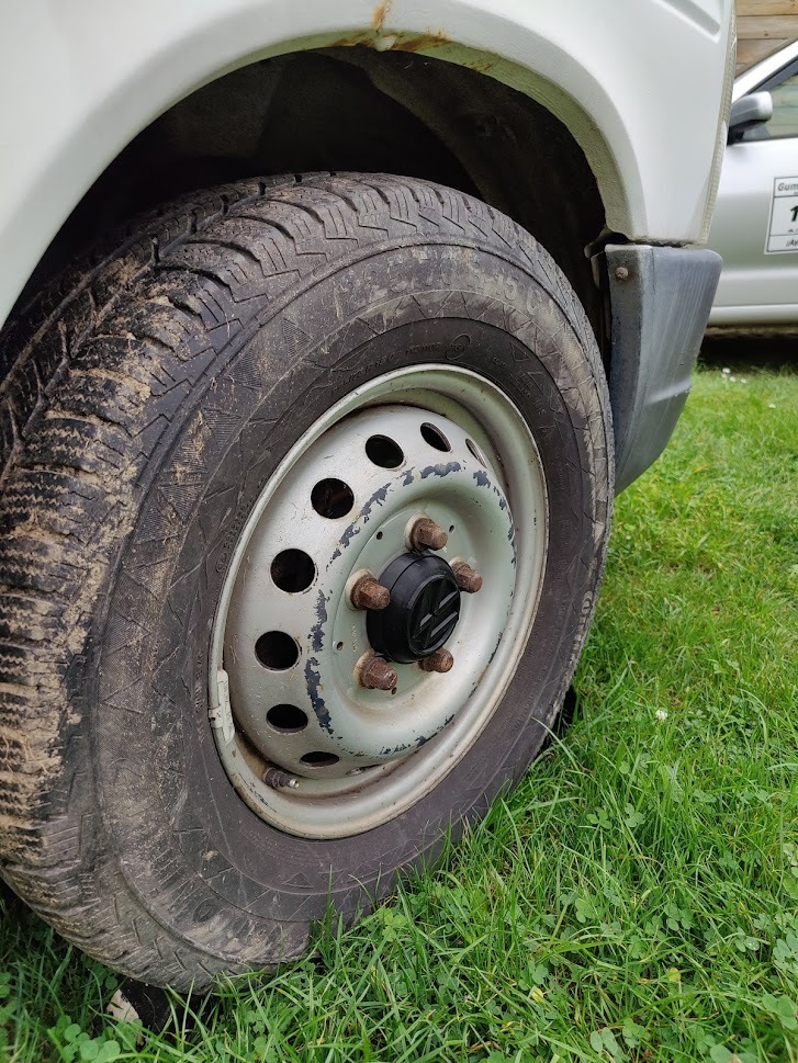 Nắp Che Mâm Xe Sprinter T1N