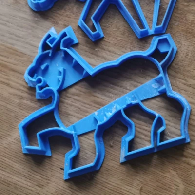 Khuôn Cắt Bánh Gừng Hình Linh Miêu Huy Hiệu