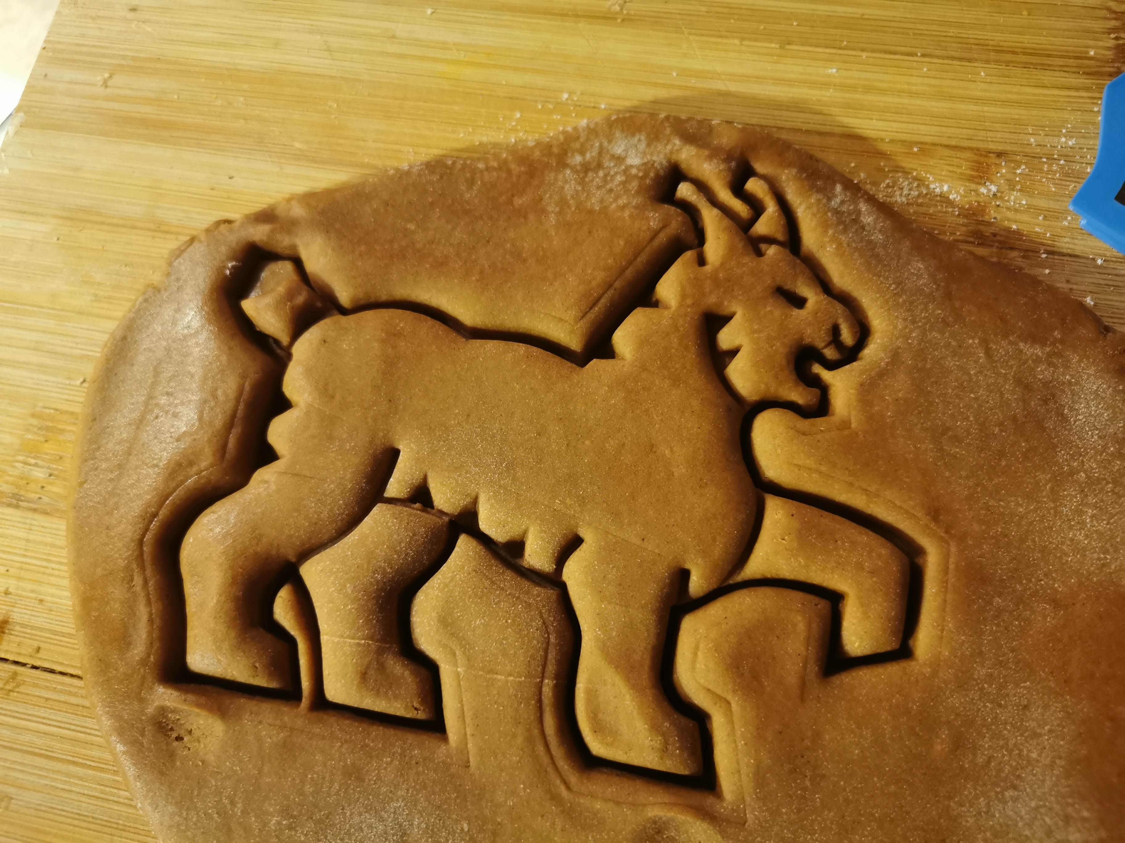 Khuôn Cắt Bánh Gừng Hình Linh Miêu Huy Hiệu