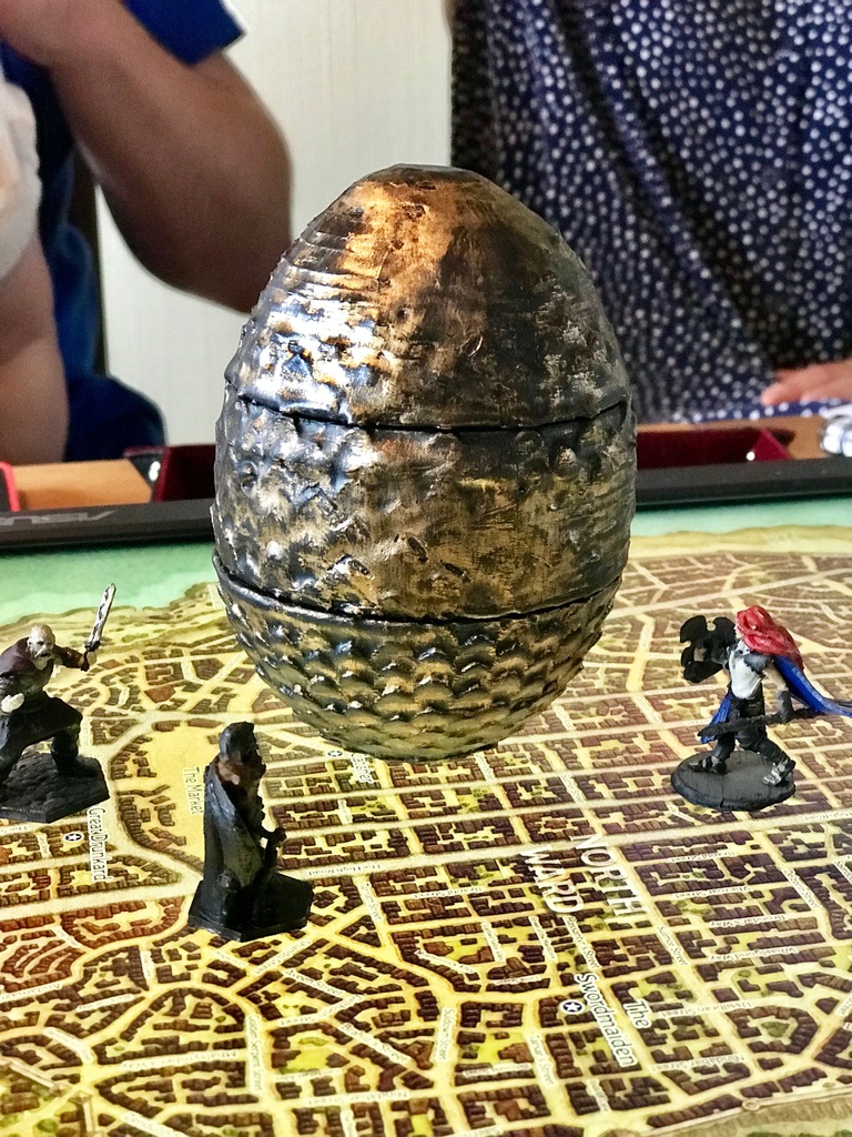 Hộp Đựng Xúc Xắc Hình Trứng Rồng