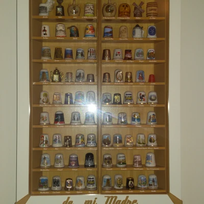 Kệ Trưng Bày Đê (Exhibitor Thimbles)