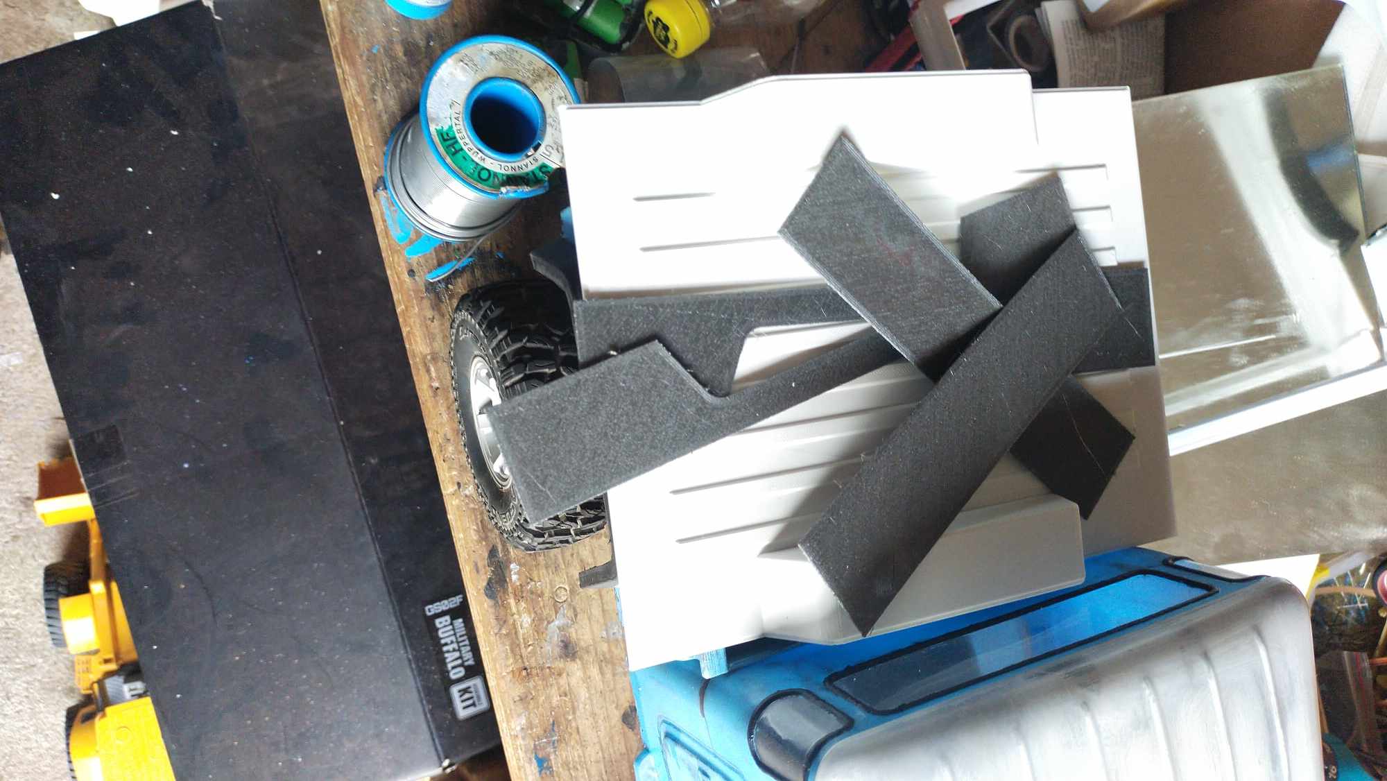 Thùng xe Tamiya Hilux