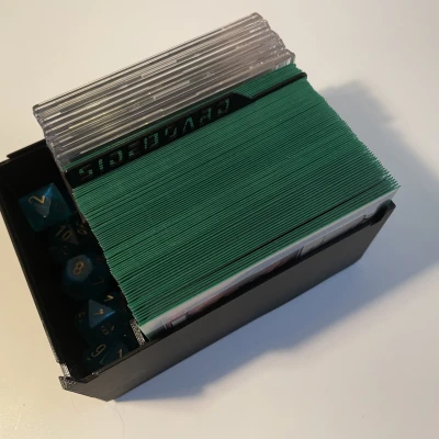 Hộp đựng bài TCG 80+ có khe đựng token và xúc xắc