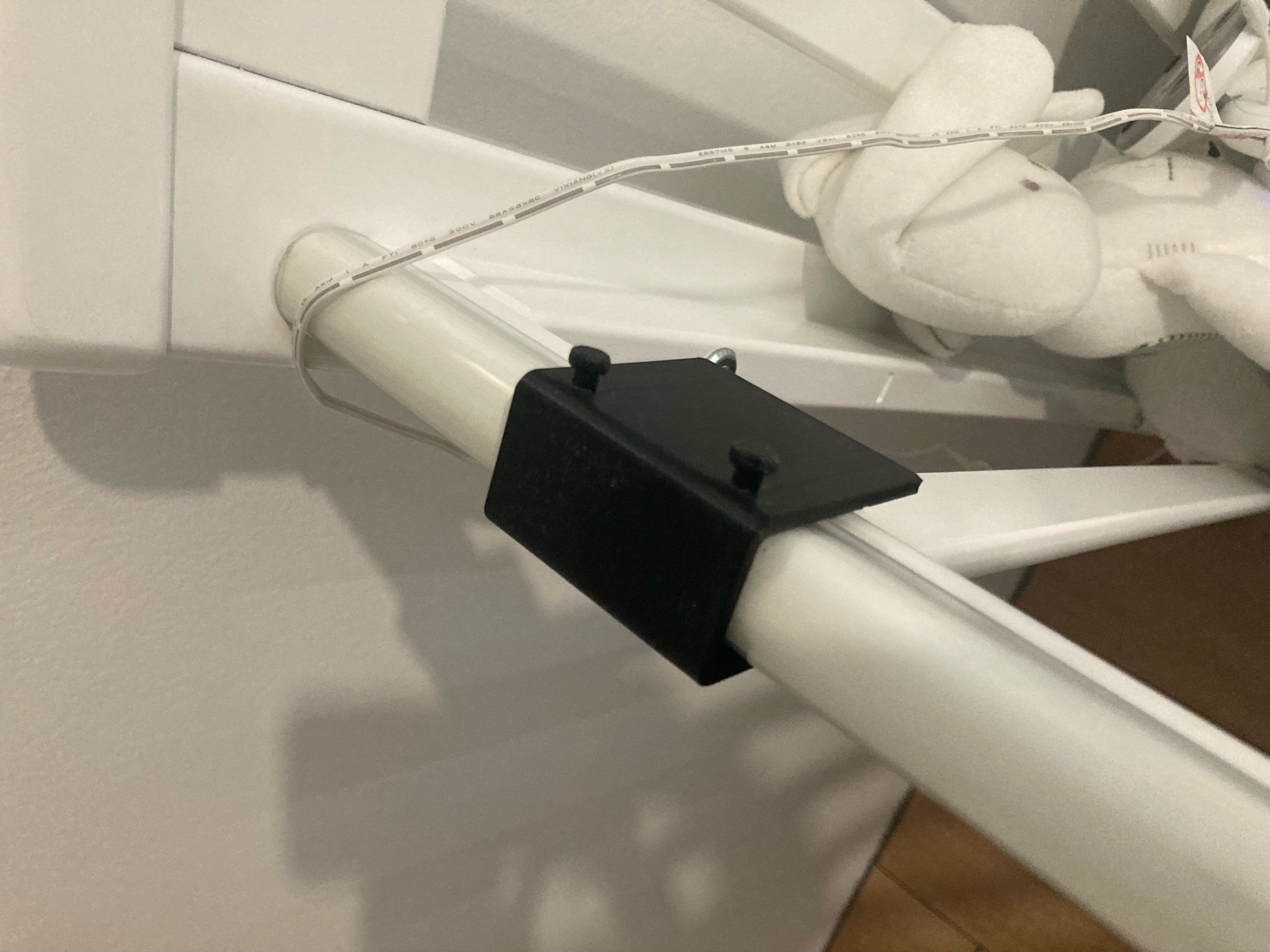 Giá đỡ camera cho bé (Baby cam mount)