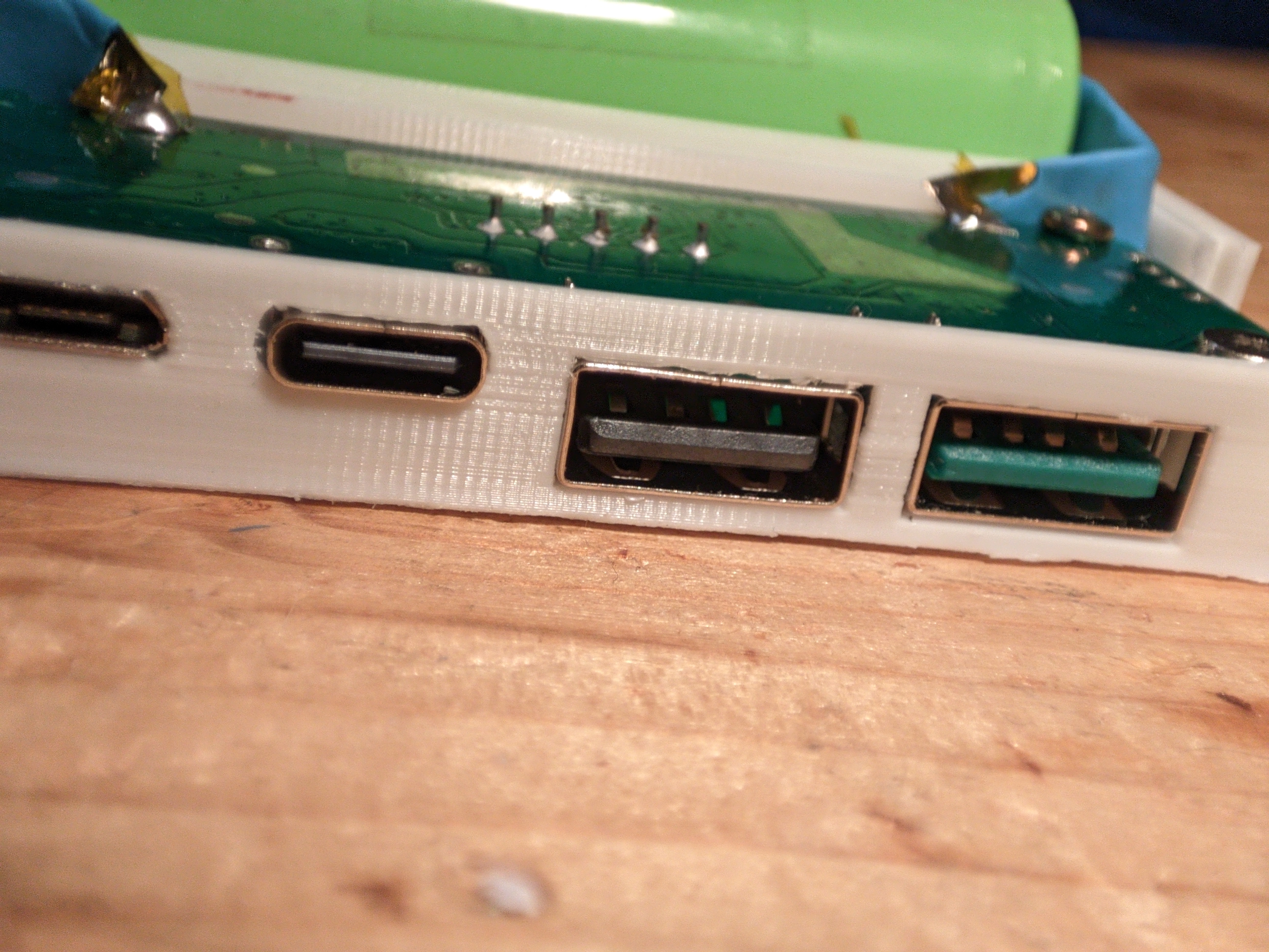 Vỏ sạc dự phòng cho pin 18650