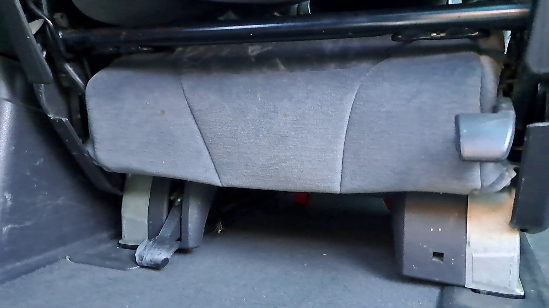 Tay nắm ghế Citroen C8