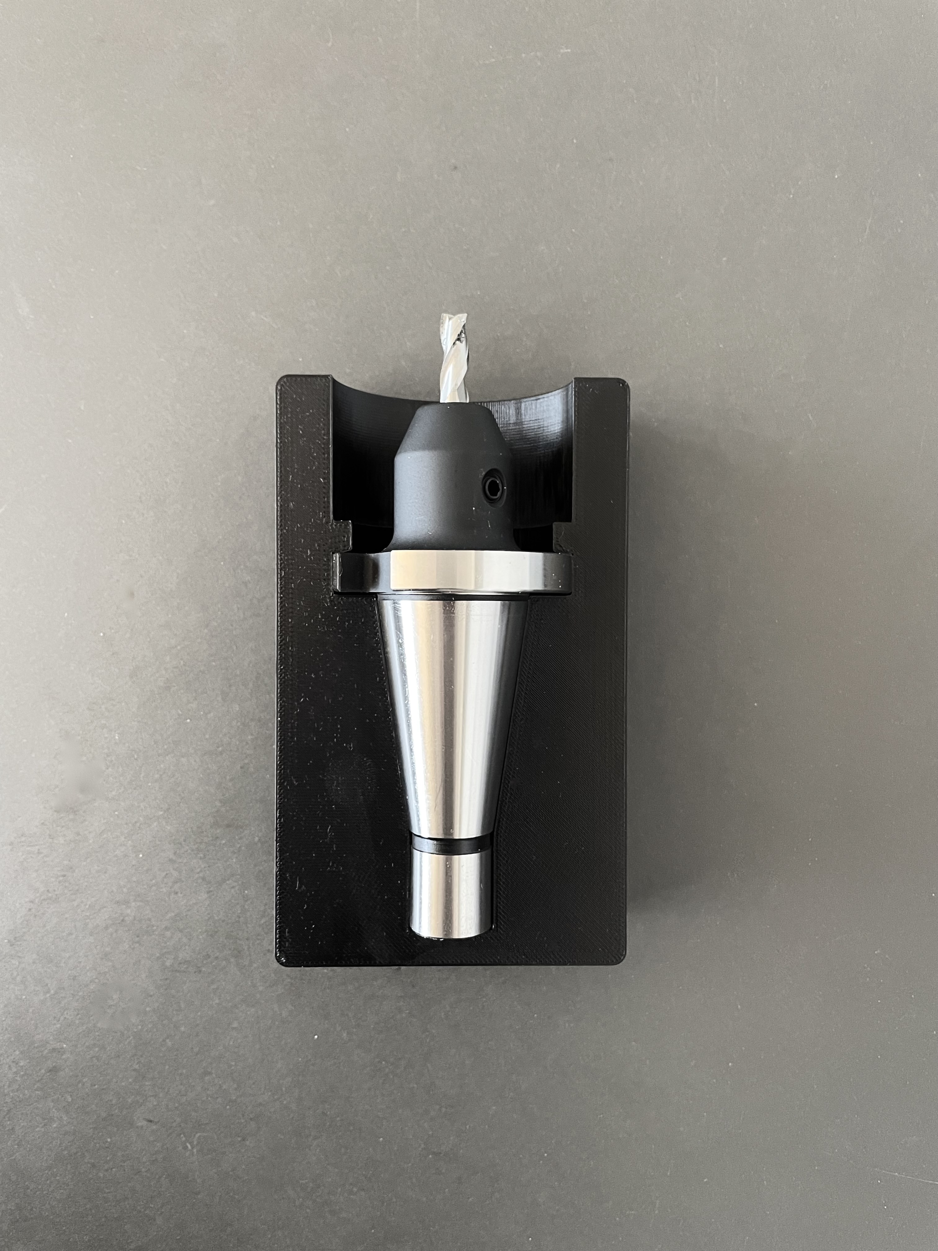 Hộp Đựng Dao Cụ SK30 DIN2080 Trên Thảm Hoffmann GridLine