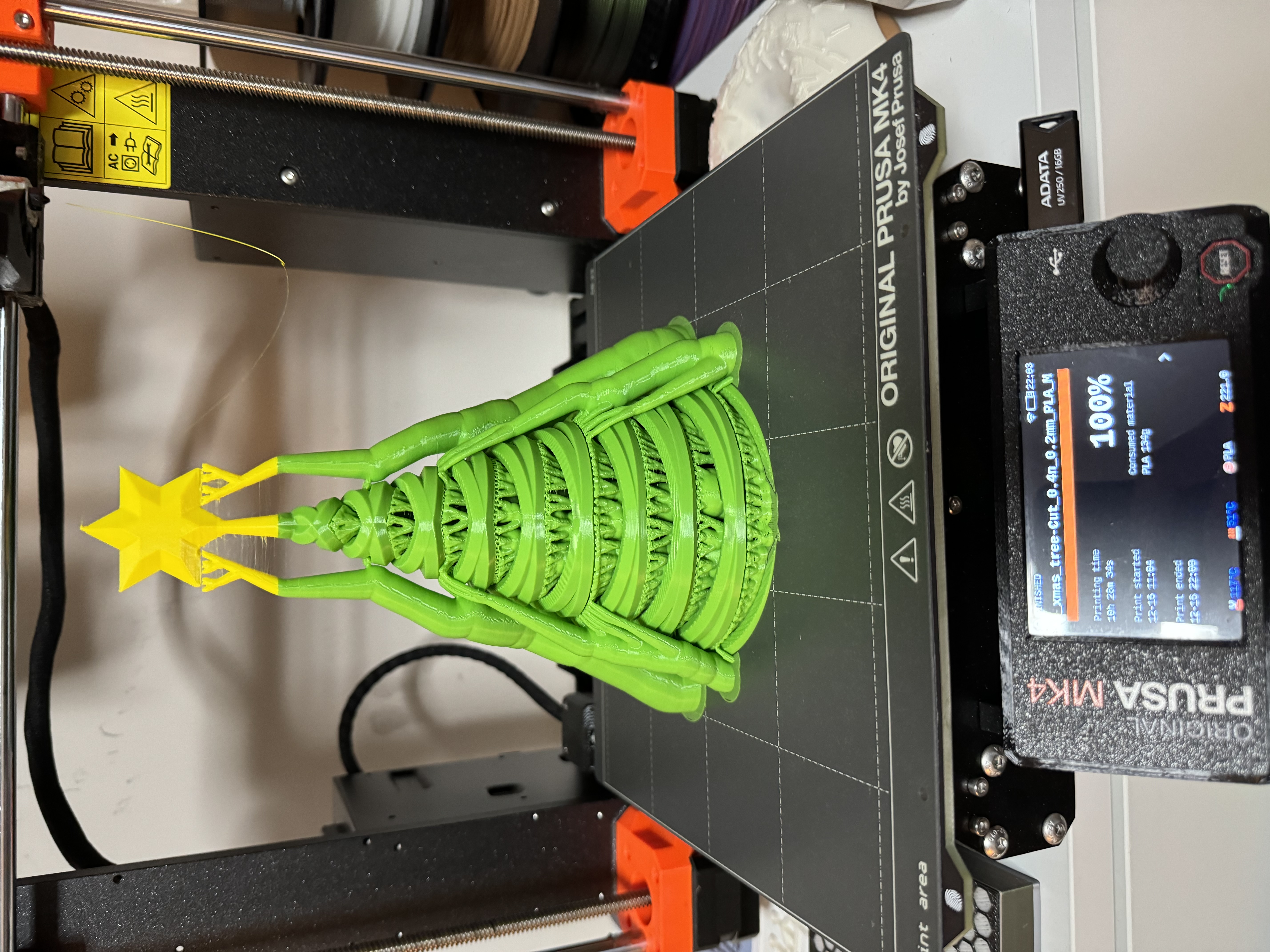 Cây Thông Noel Xoắn Ốc