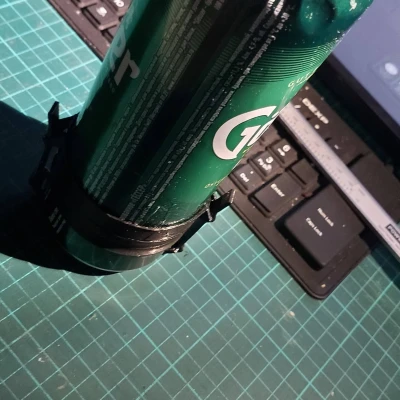 Hộp đựng vỏ đạn rỗng bằng lon bia