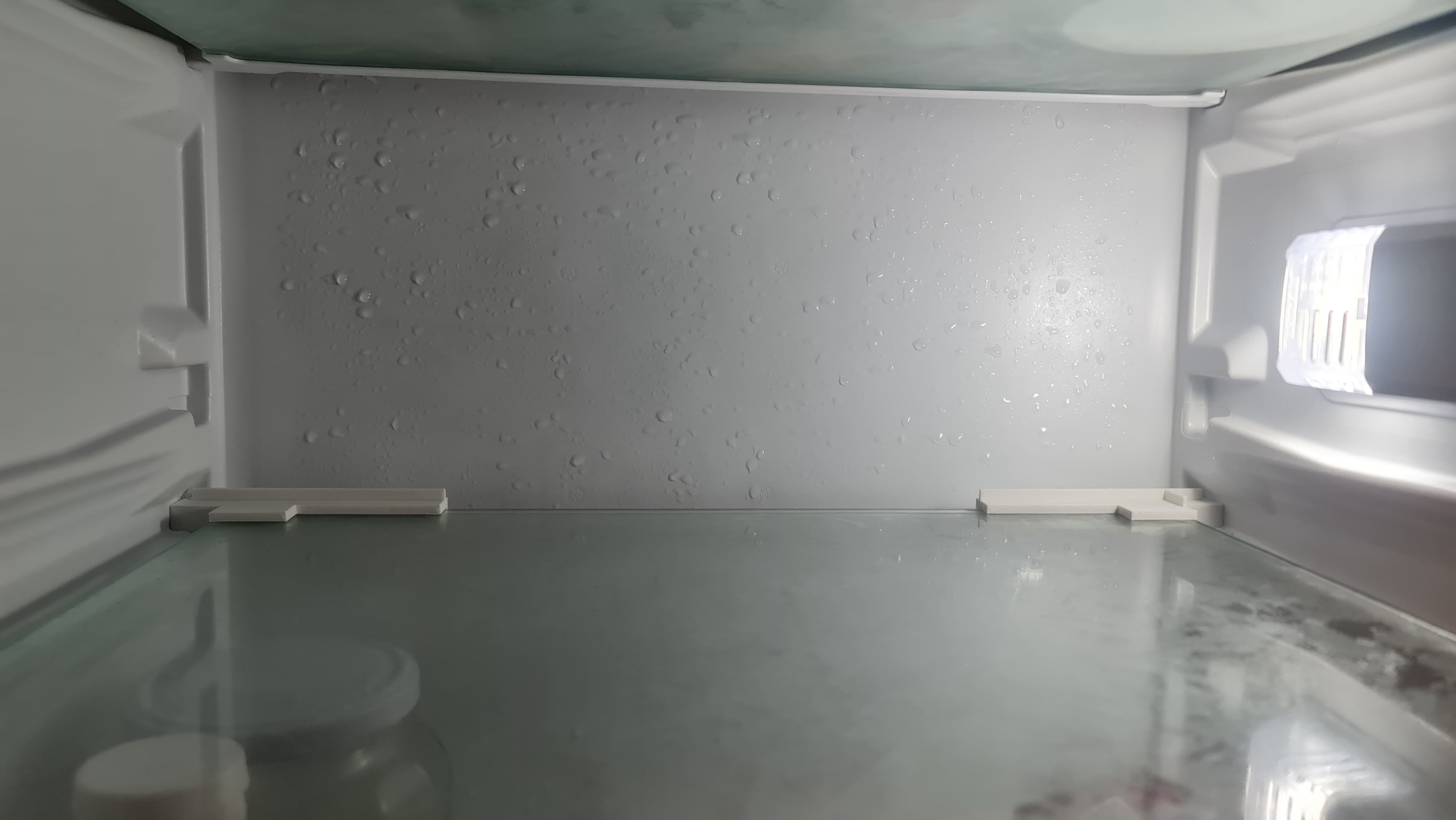 Pát Giữ Mặt Kính Tủ Lạnh (Phía Sau)