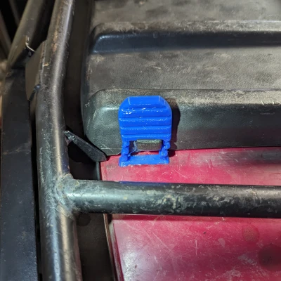 Chốt nắp thùng trước Bombardier Traxter