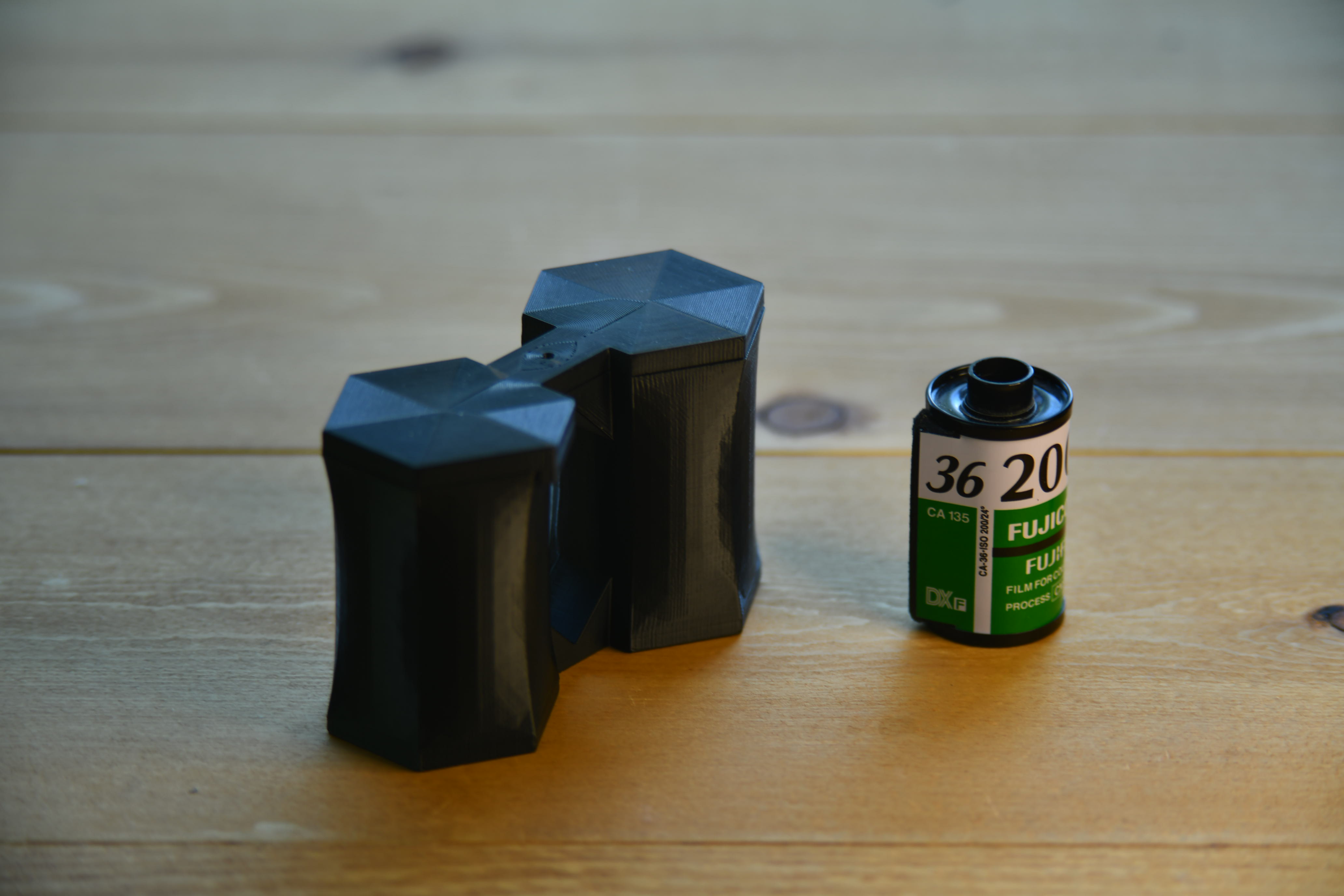 Hộp Đựng Phim 35mm Đôi