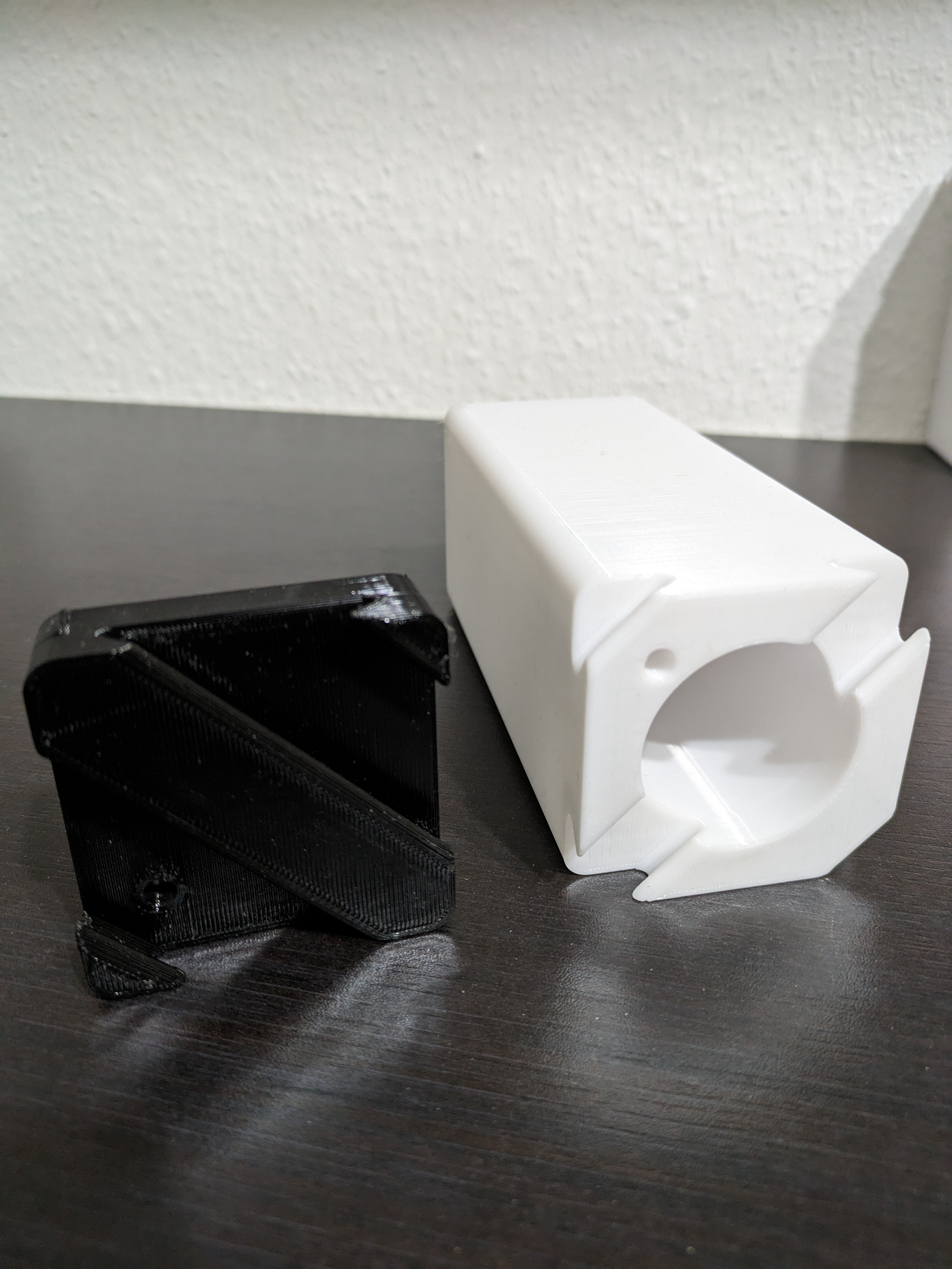 Hộp Mộng Đuôi Én - Khóa Nam Châm Bí Mật