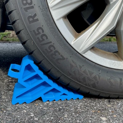 KYLIE - Chêm Bánh Xe Cực Mạnh