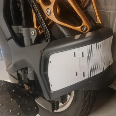 Ốp lưng sau xe Kingsong S18