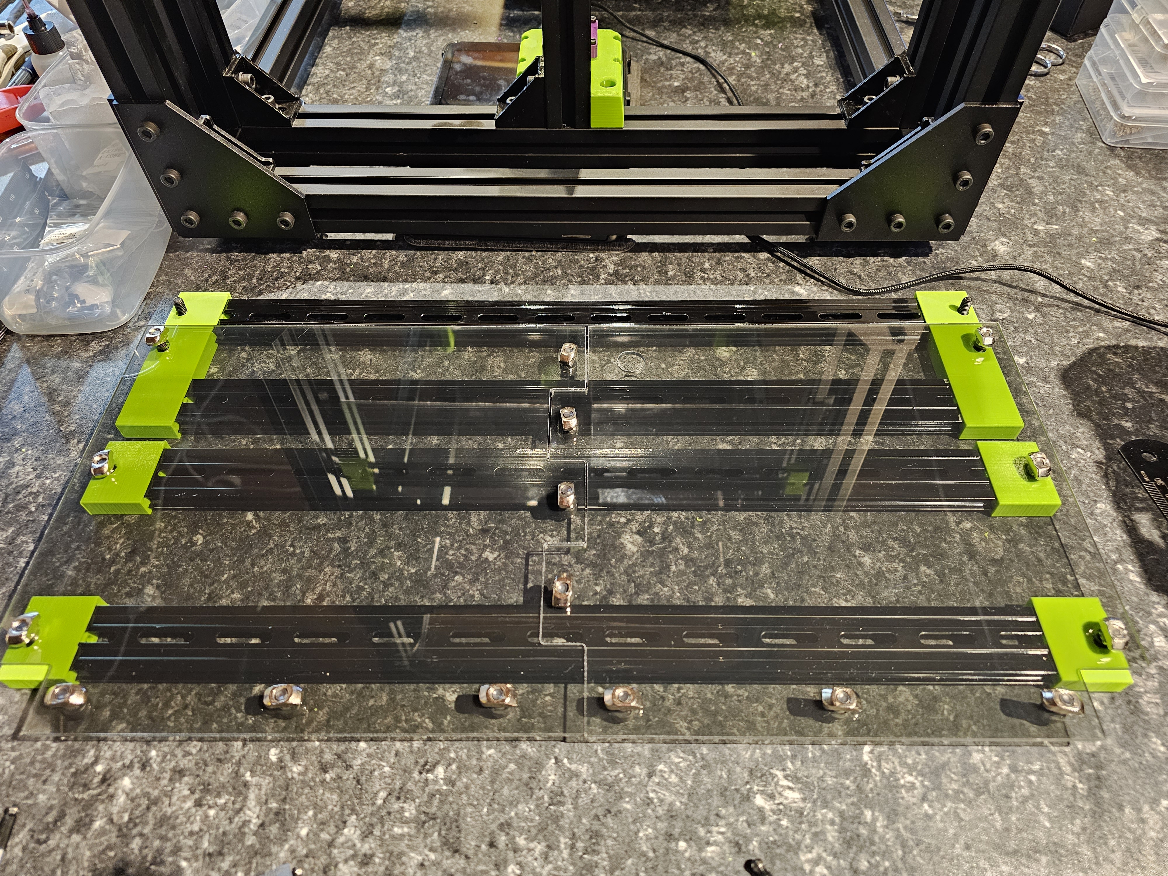 Giá đỡ Ray DIN có rãnh cho Rat Rig V-Core 3.1